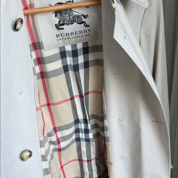 Burberry Chelsea Trench Coat UK8 / US6 - Picture 12 of 16